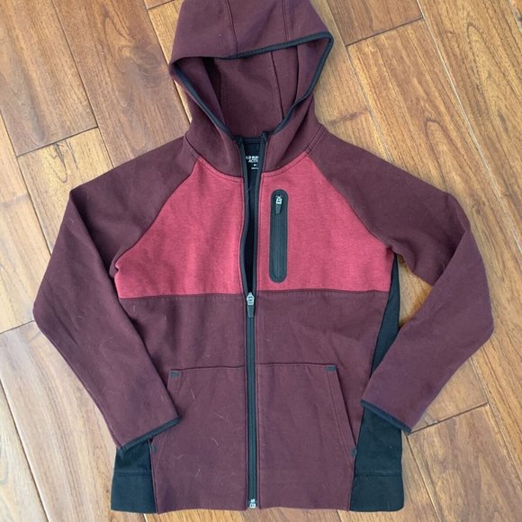 Old Navy Dynamic Fleece Zip Hoodie For Boys Size Medium (8) Burgundy Black - Picture 1 of 6